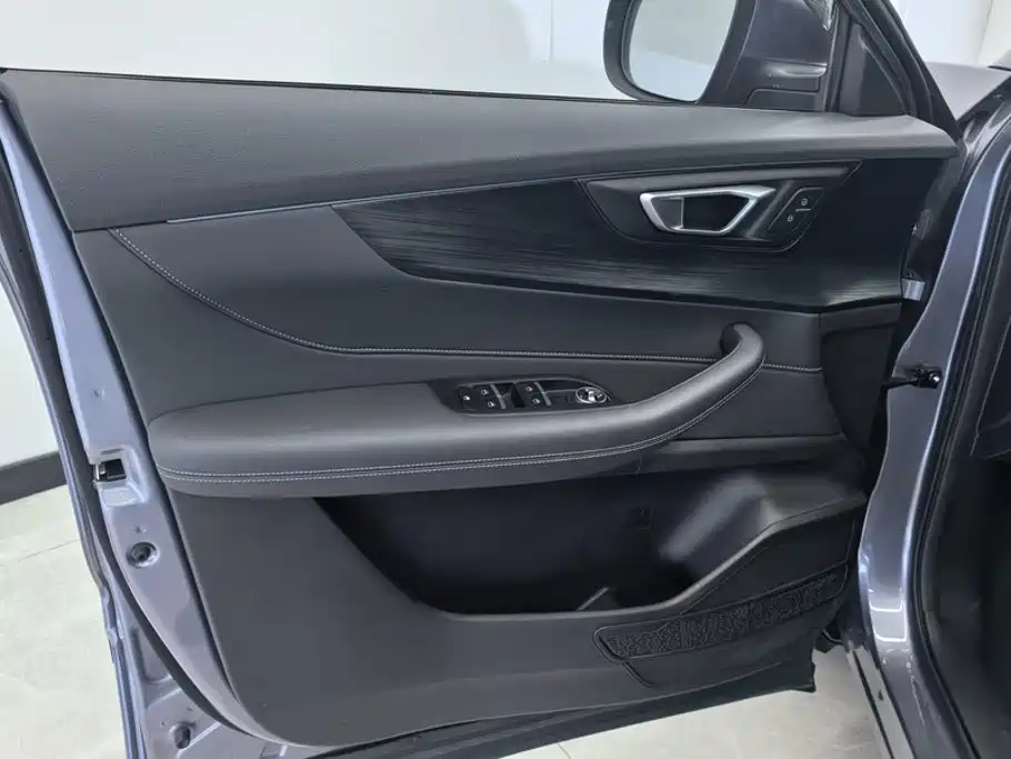 Chery Tiggo 5x 2025 2025 1.5L CVT Excellence Edition