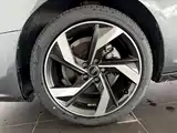 Фото 16 - Audi A4L
