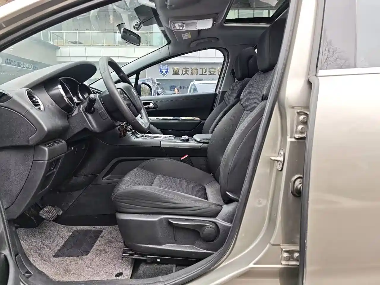 Peugeot 3008 2016 1.6THP Automatic Classic Edition фото 10