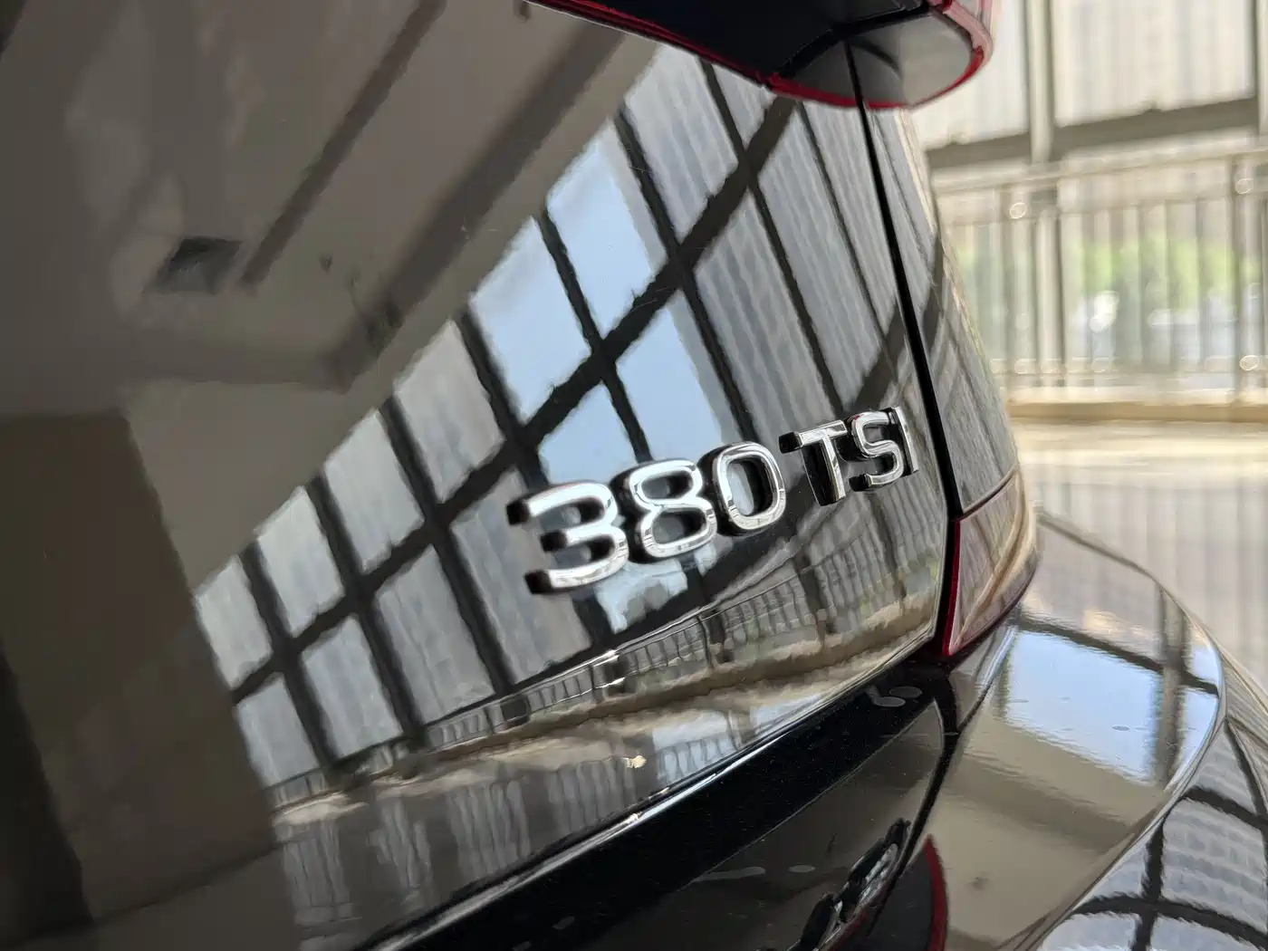 Volkswagen Passat 2024 380TSI Dragon Glory Edition фото 16