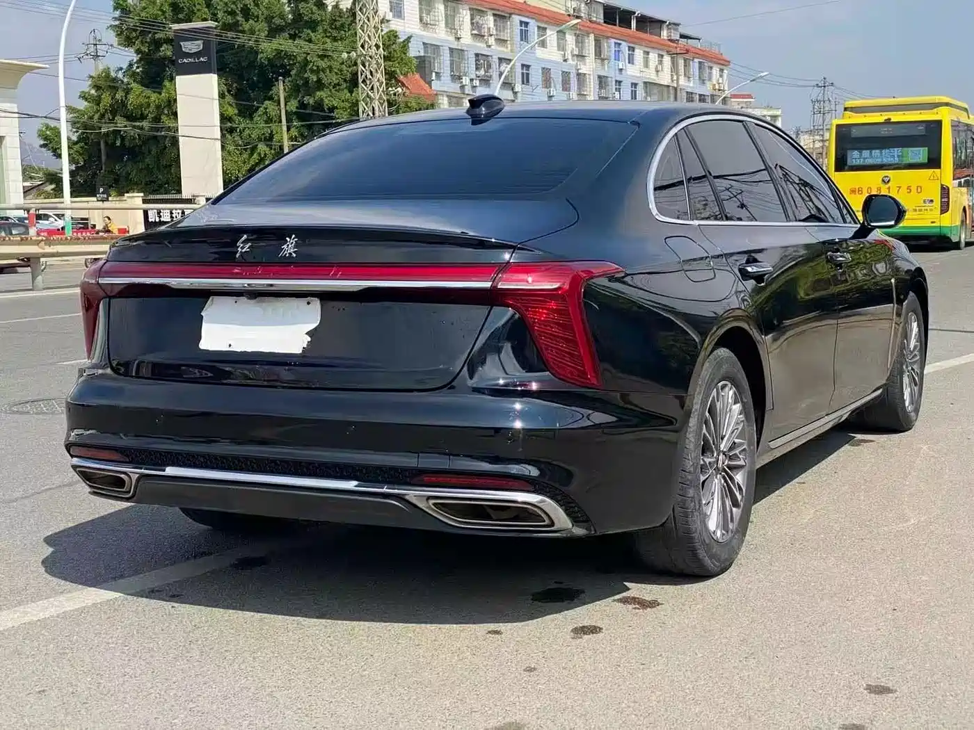 Hongqi H5 2022 Classic 1.5T DCT Flag Rhythm Edition фото 7