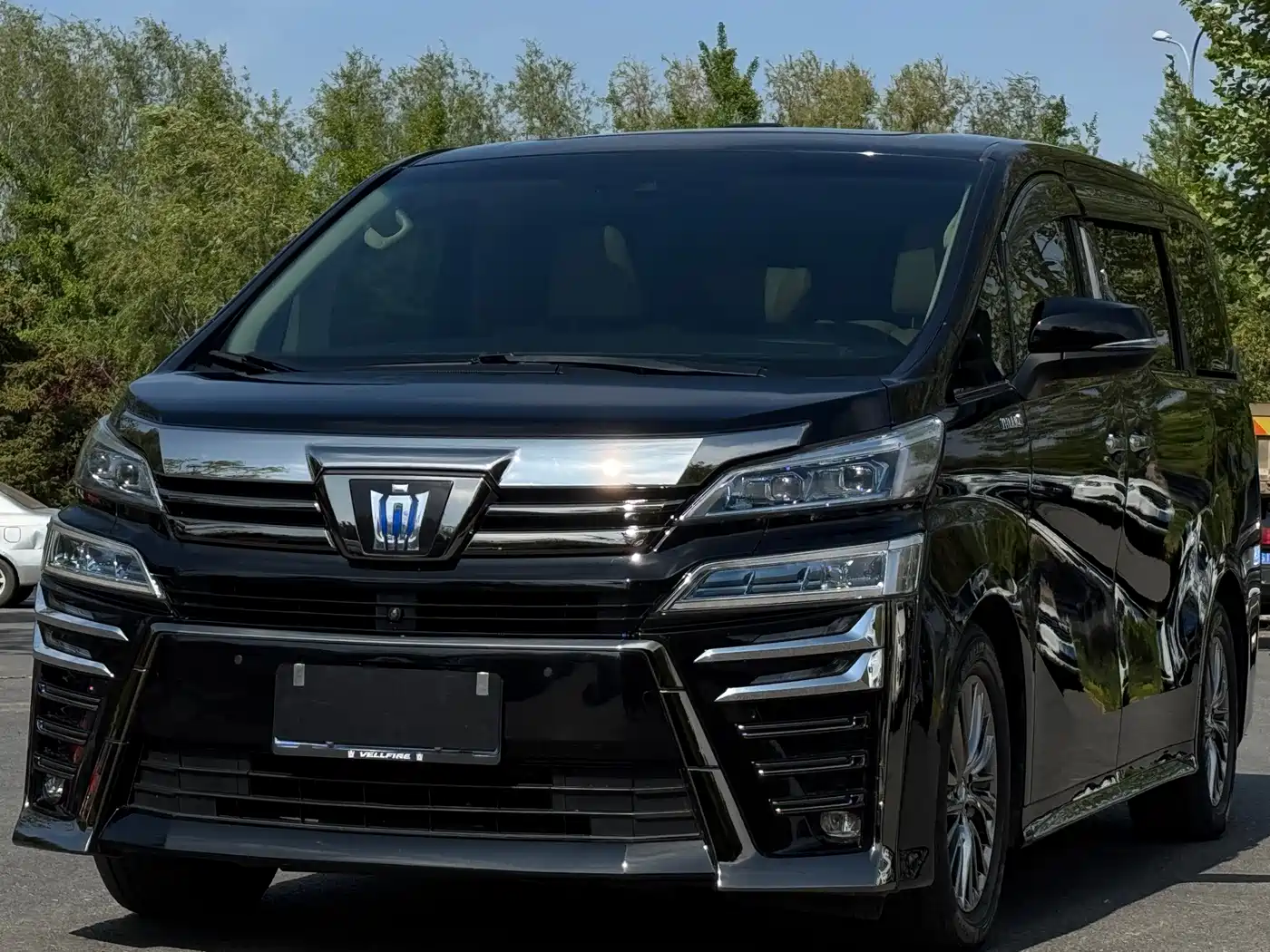 Toyota Vellfire 2020 Twin Engine 2.5L HV Premium Edition