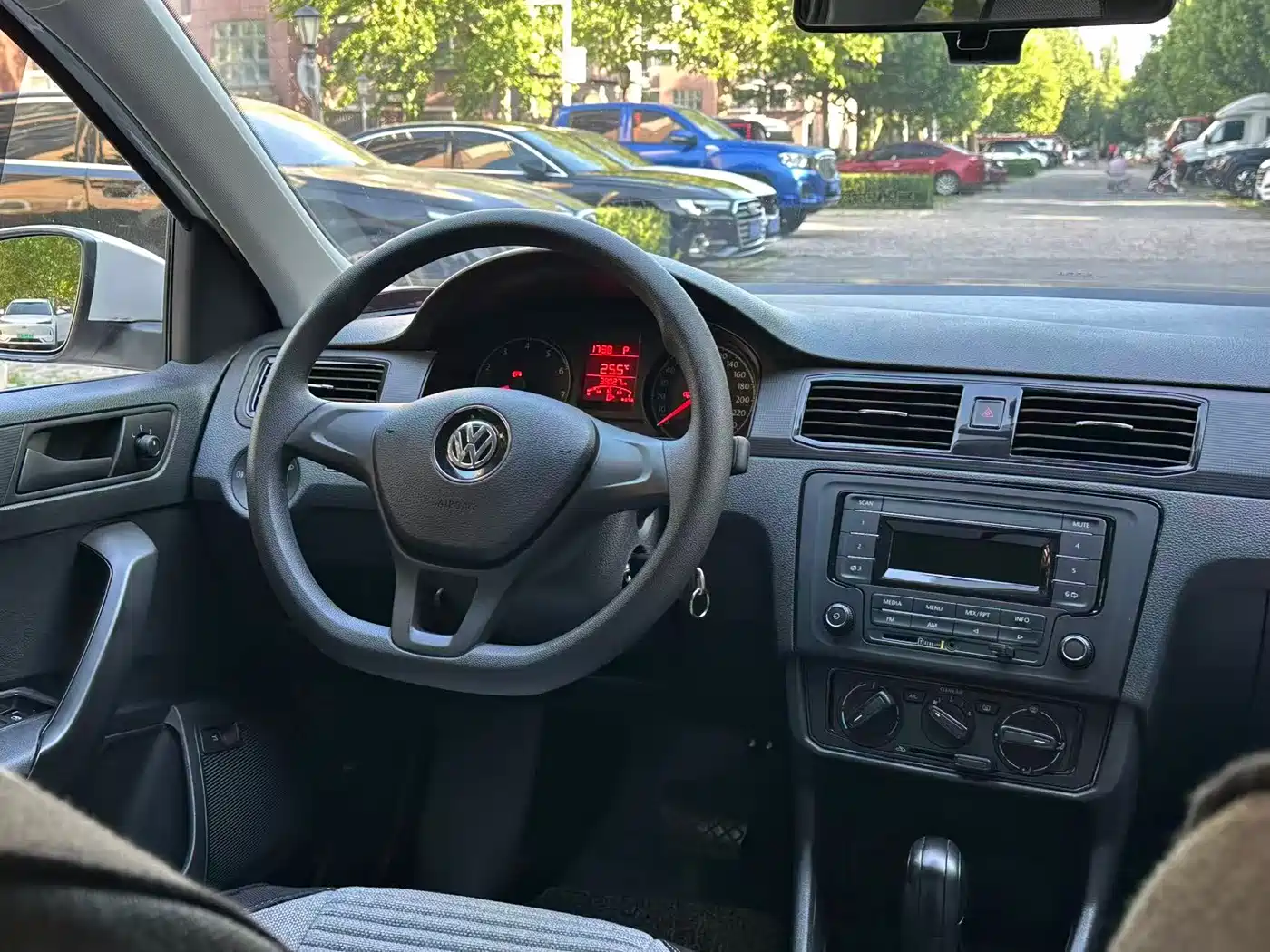Volkswagen Santana 2019 1.5L Auto Trend Edition China V фото 7