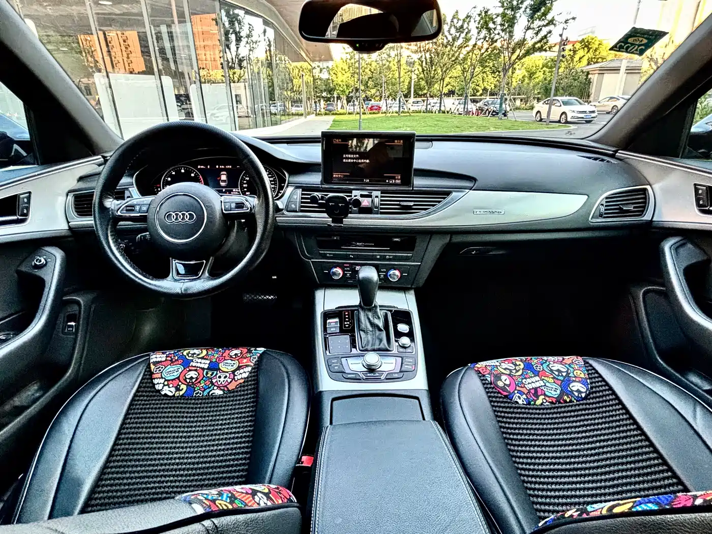 Audi A6L 2018 30th Anniversary 45 TFSI quattro Sport фото 13