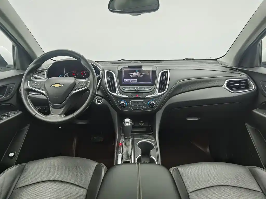 Фото 5 - Chevrolet Equinox