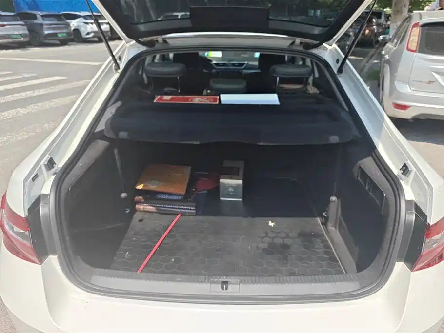 Škoda Superb 2018 TSI280 DSG Comfort (China V) фото 3