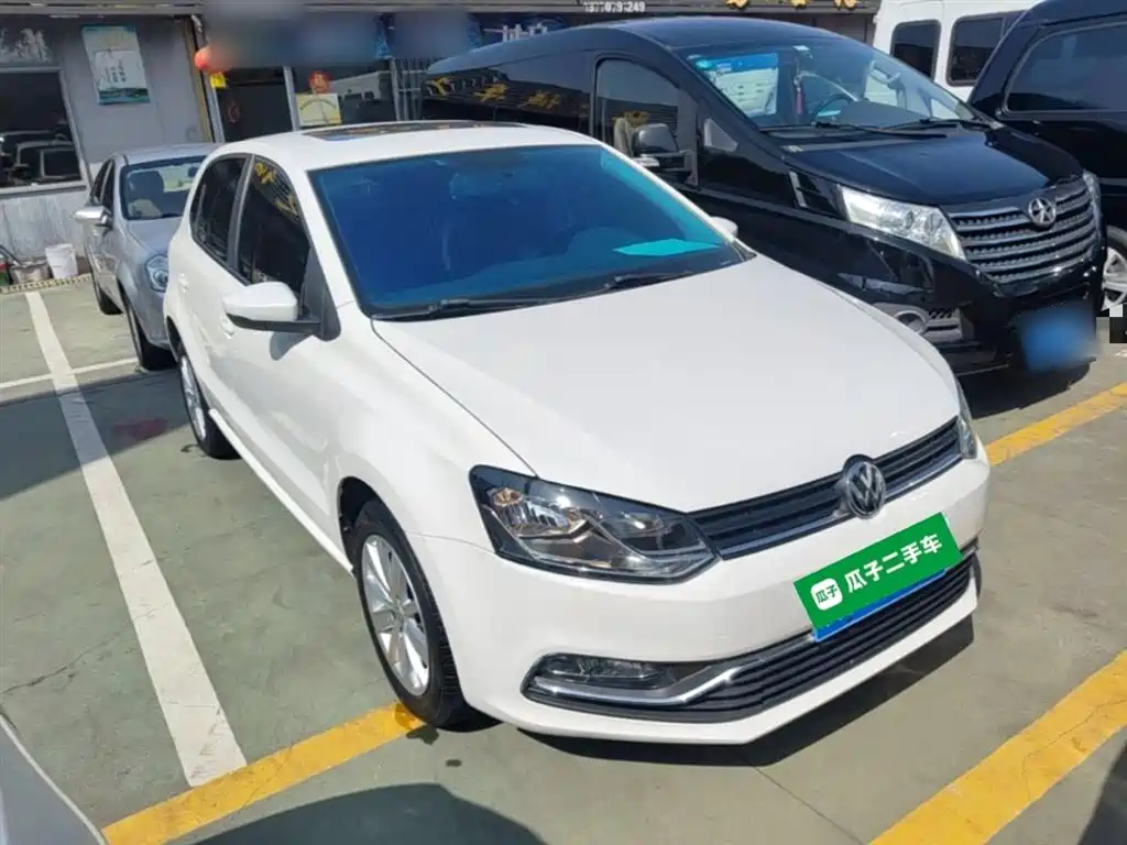 Volkswagen Polo 2016 1.6L Automatic Comfort фото 4