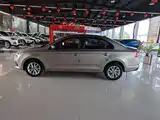 Фото 12 - Škoda Rapid