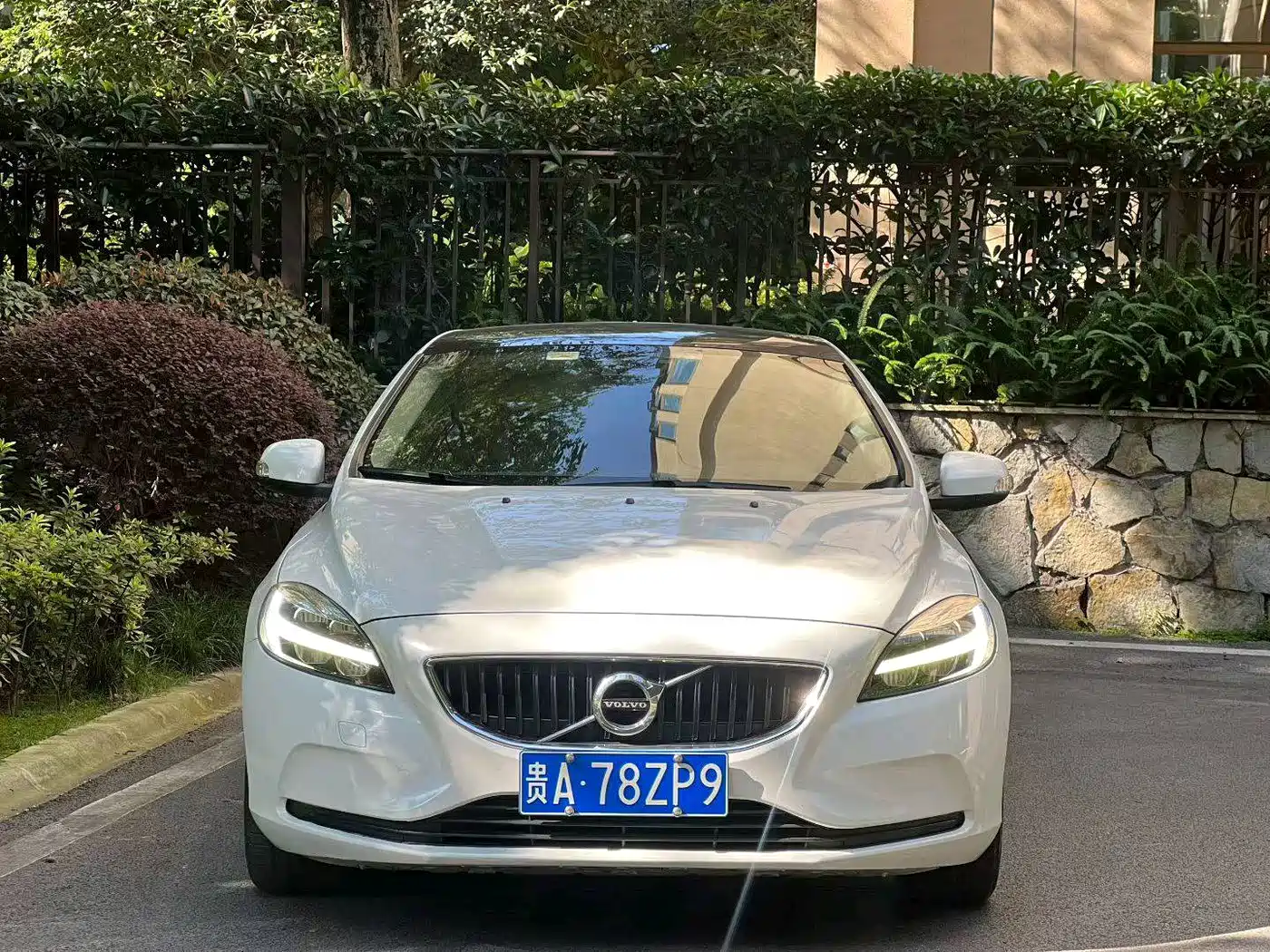 Volvo V40 2018 2017 T3 Momentum