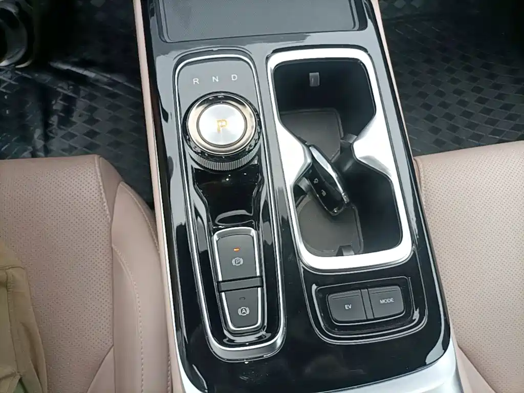 JAC Motors JAC QX PHEV 2023 2023 120km Dynamic Edition