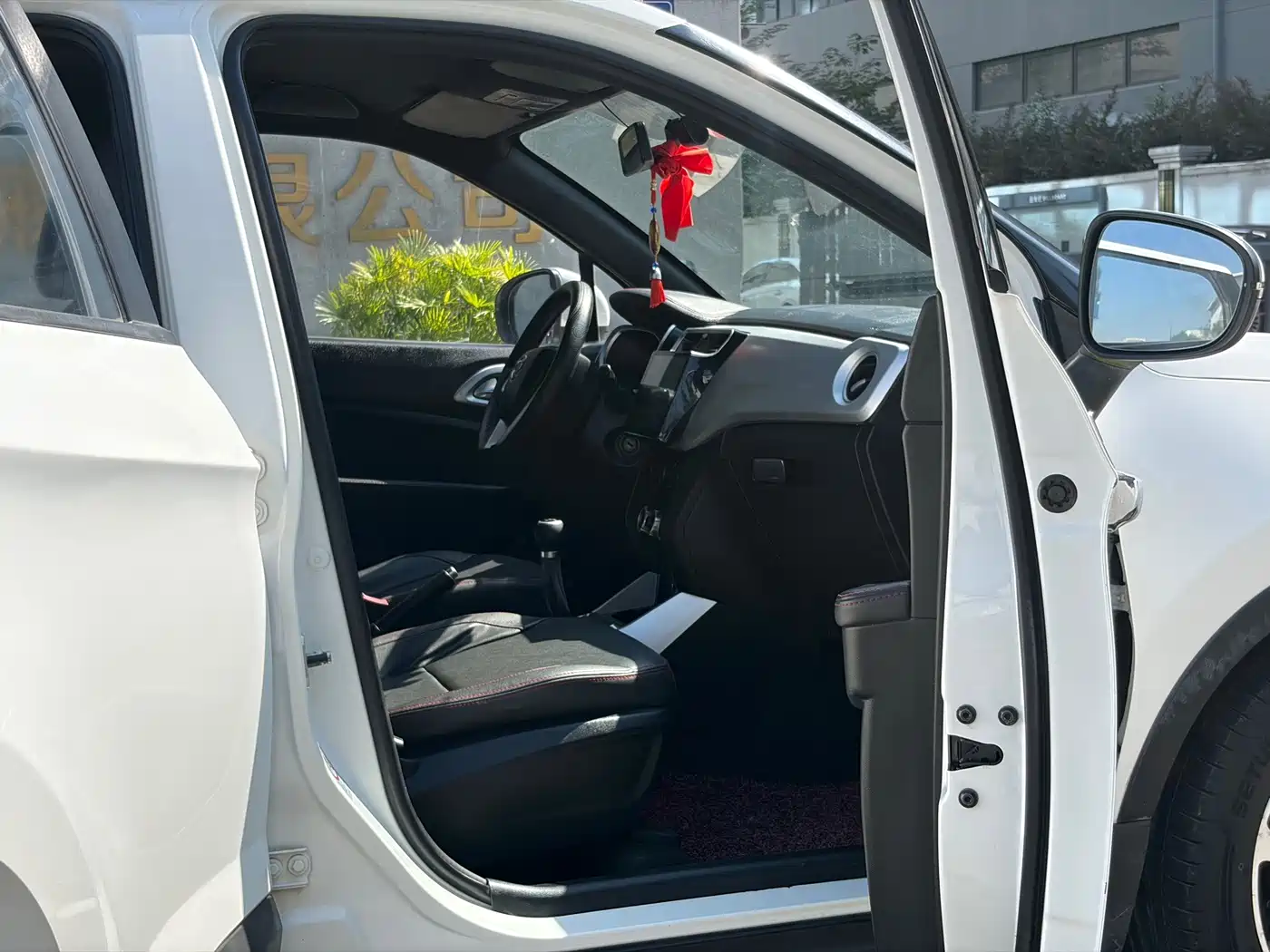 Zhonghua V3 2017 2016 1.5T Manual Elite