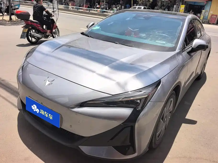 ARCFOX Alpha S5 2024 560PRO 185kW