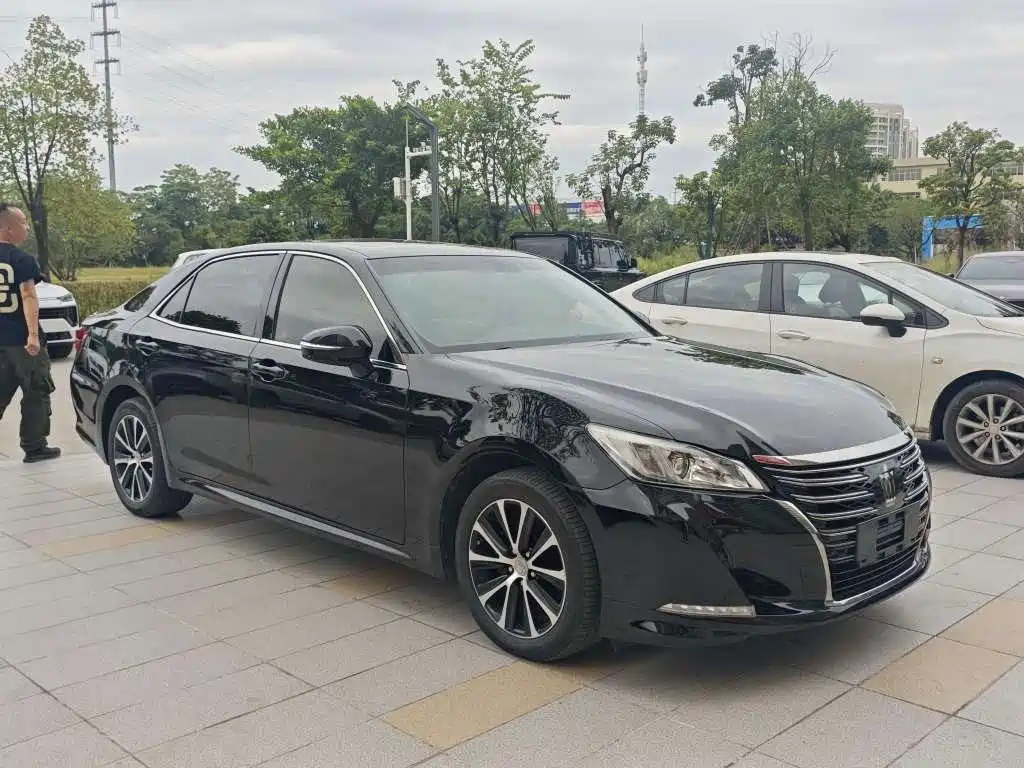 Toyota Crown 2019 2018 2.0T Fashion Edition