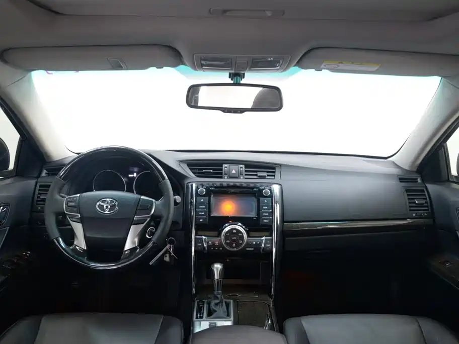 Toyota Reiz 2016 2013 2.5V Elite Edition
