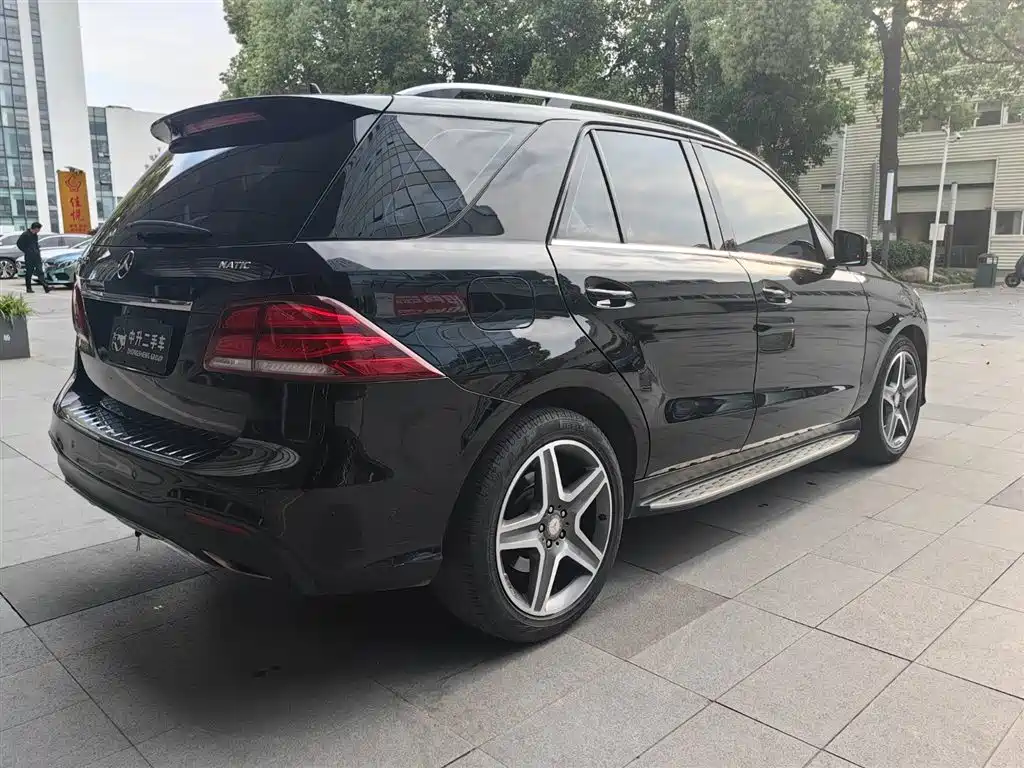 Mercedes-Benz GLE 2015 GLE 400 4MATIC фото 6