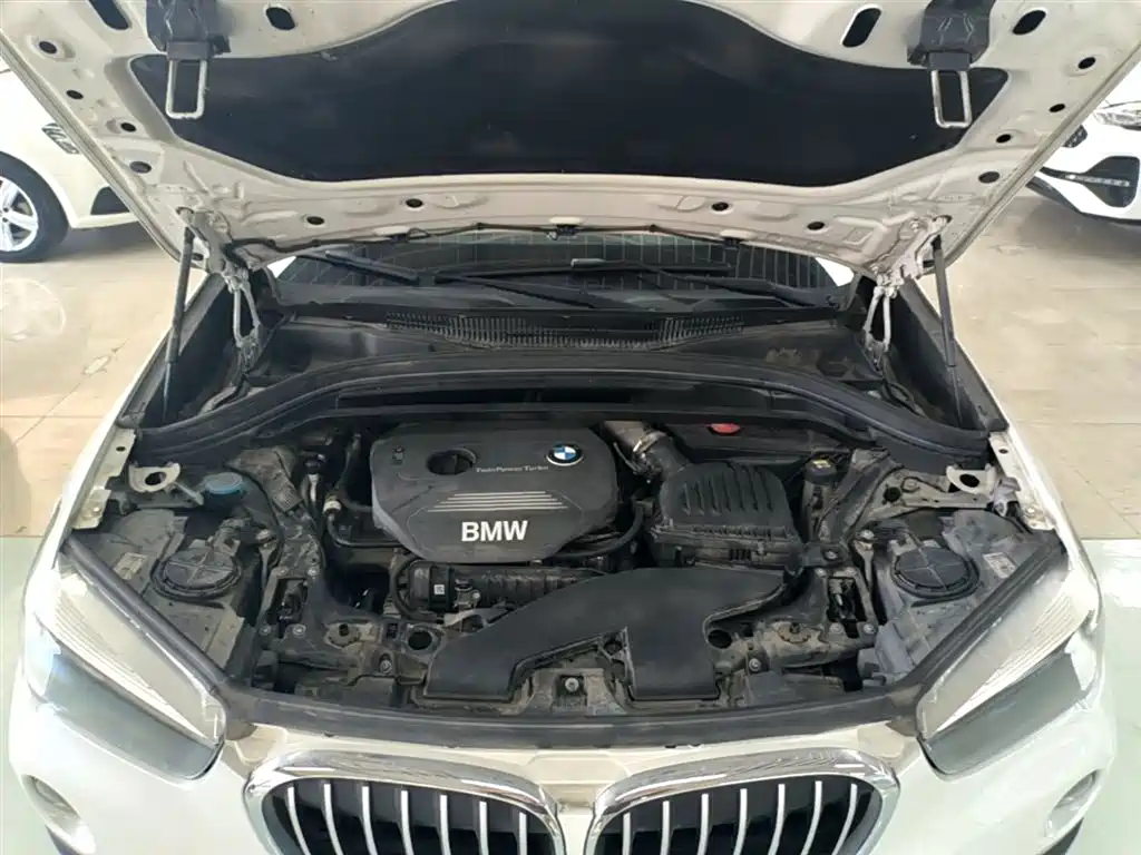 BMW X1 2018 sDrive18Li Fashion Model фото 20