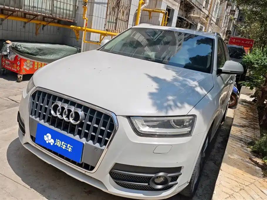 Audi Q3 2016 30 TFSI Heritage Edition Smart Leader