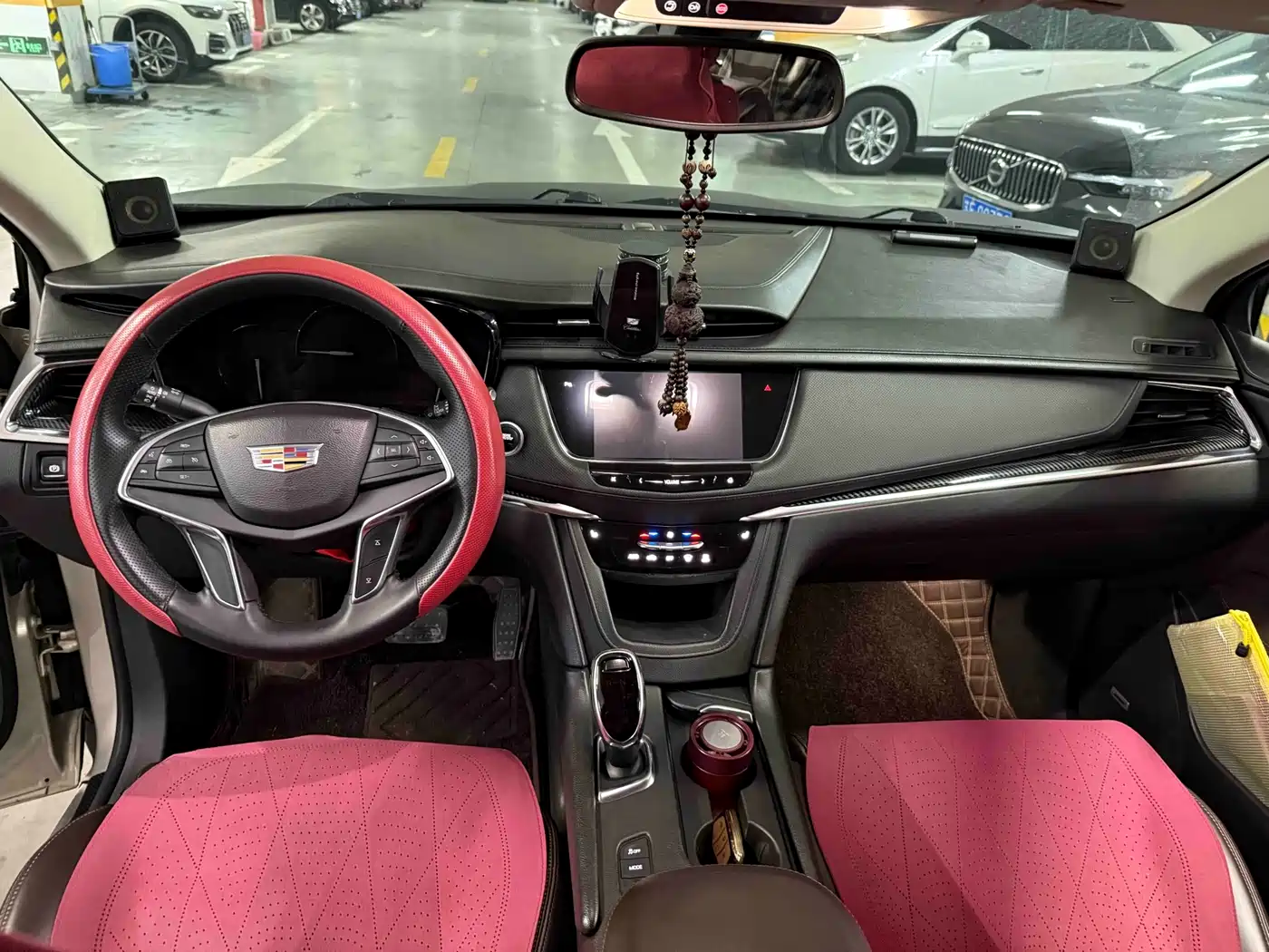 Cadillac XT5 2016 28T AWD Luxury Model фото 4