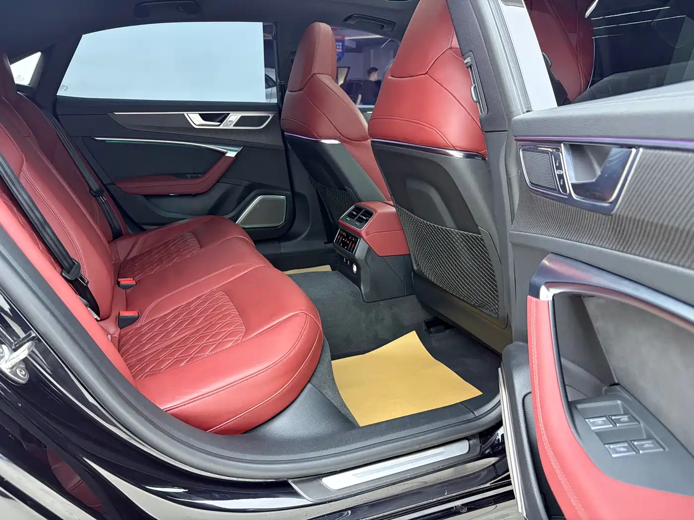 Audi A7L 2022 45 TFSI quattro S-line Black Warrior Edition фото 6