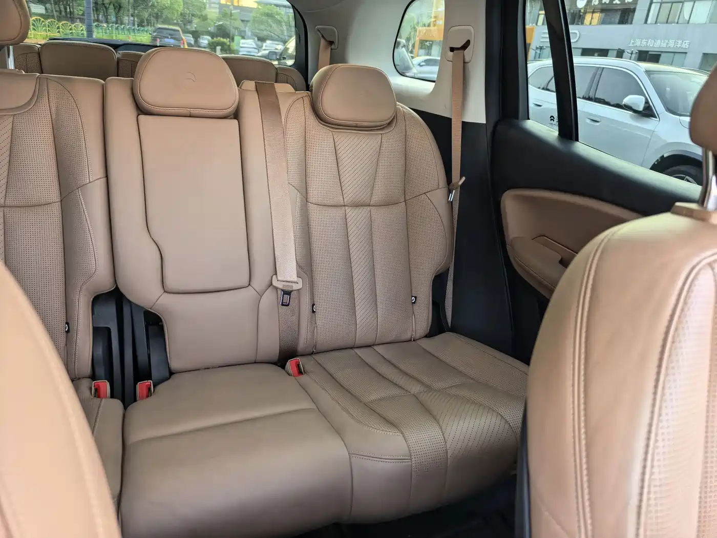 NIO ES8 2019 2018 Founder Edition