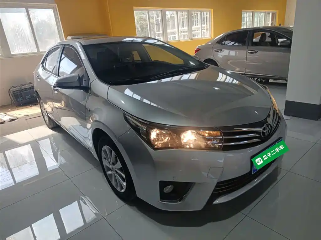 Toyota Corolla 2014 1.6L CVT GL-i Leather Edition фото 22