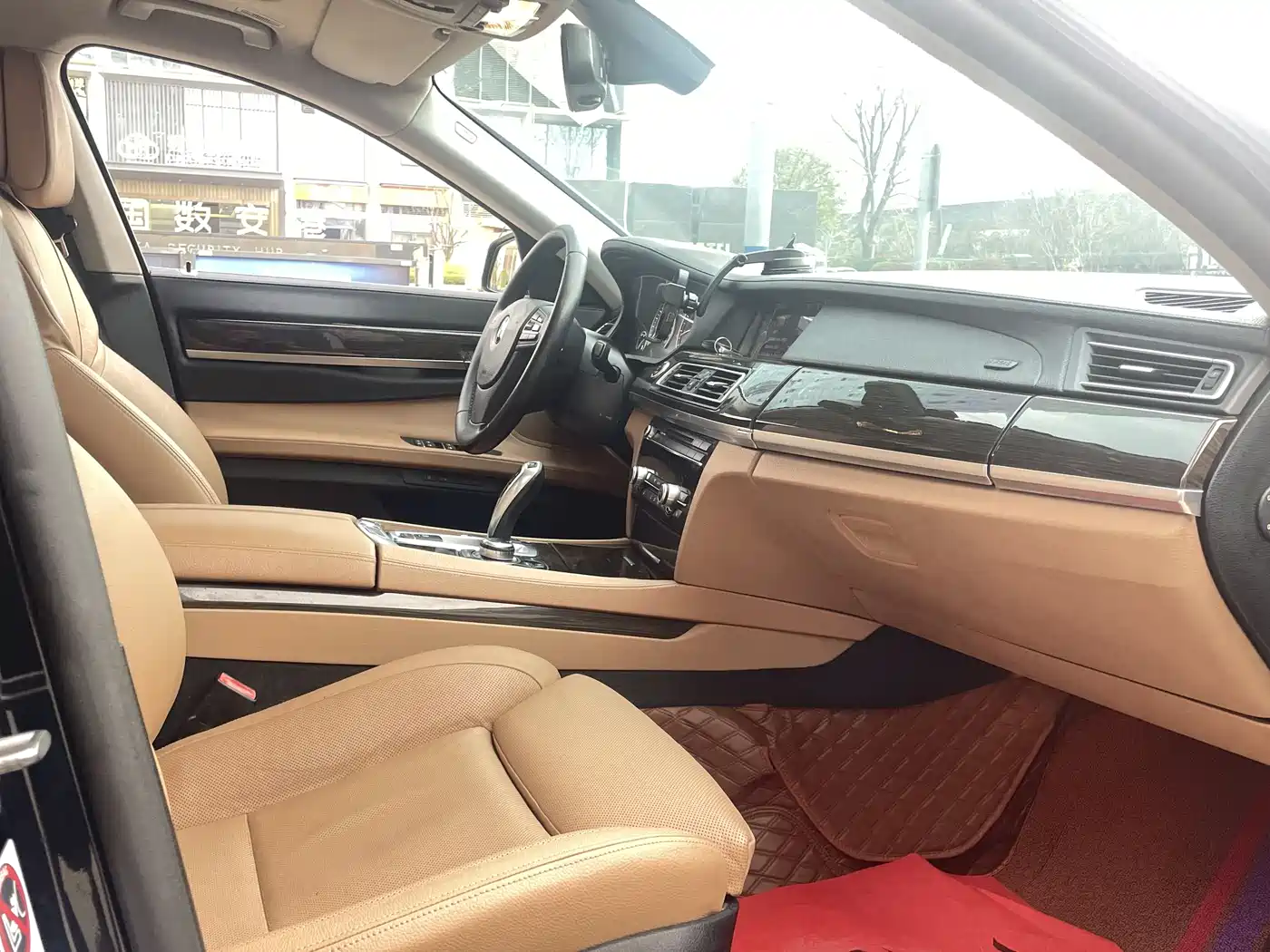 BMW 7 Series 2013 Model 730Li Luxury фото 8