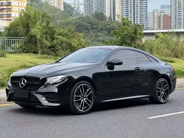 MERCEDES-BENZ E CLASS AMG