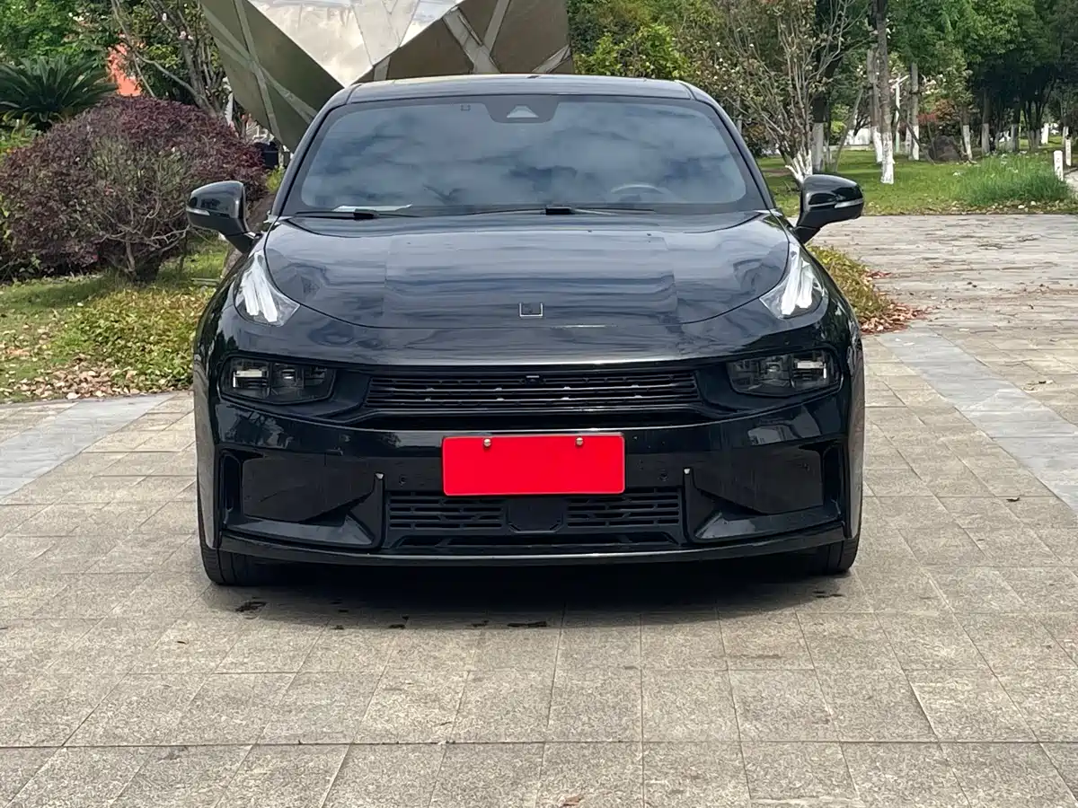 Lynk & Co 03 2021 2.0TD Auto Jin Pro фото 2
