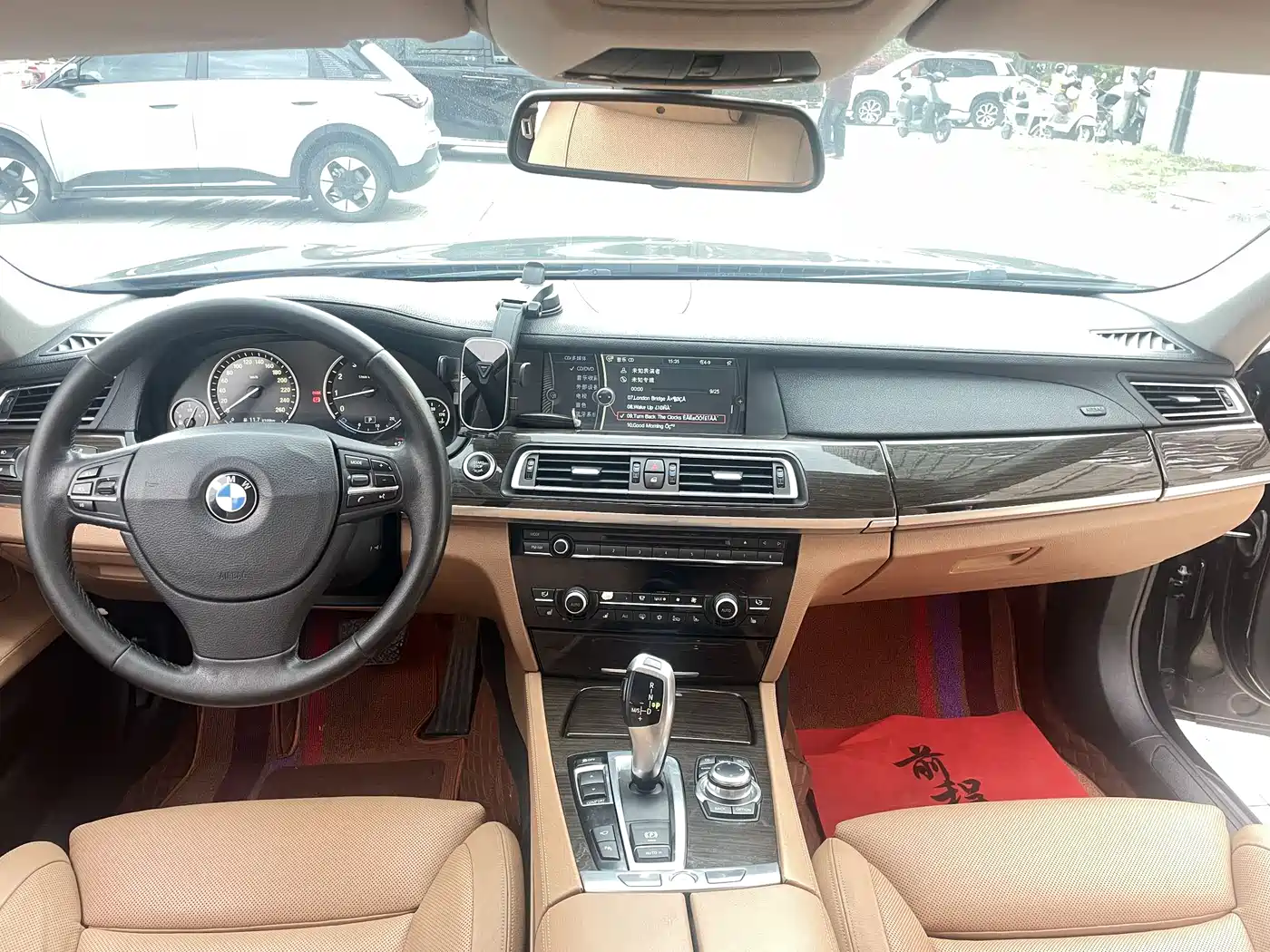 BMW 7 Series 2013 Model 730Li Luxury фото 5