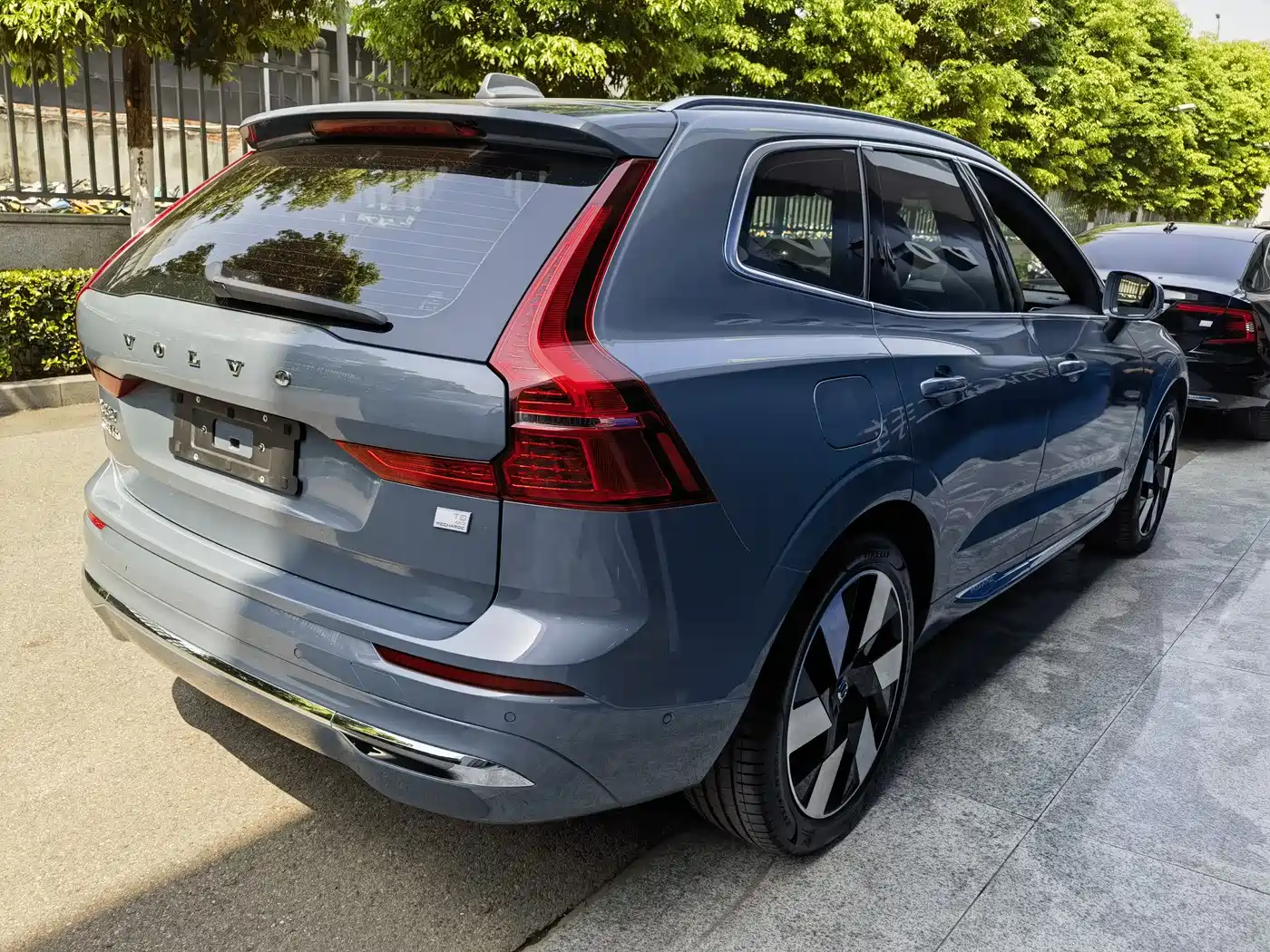 VOLVO XC60 PLUG-IN HYBRID
