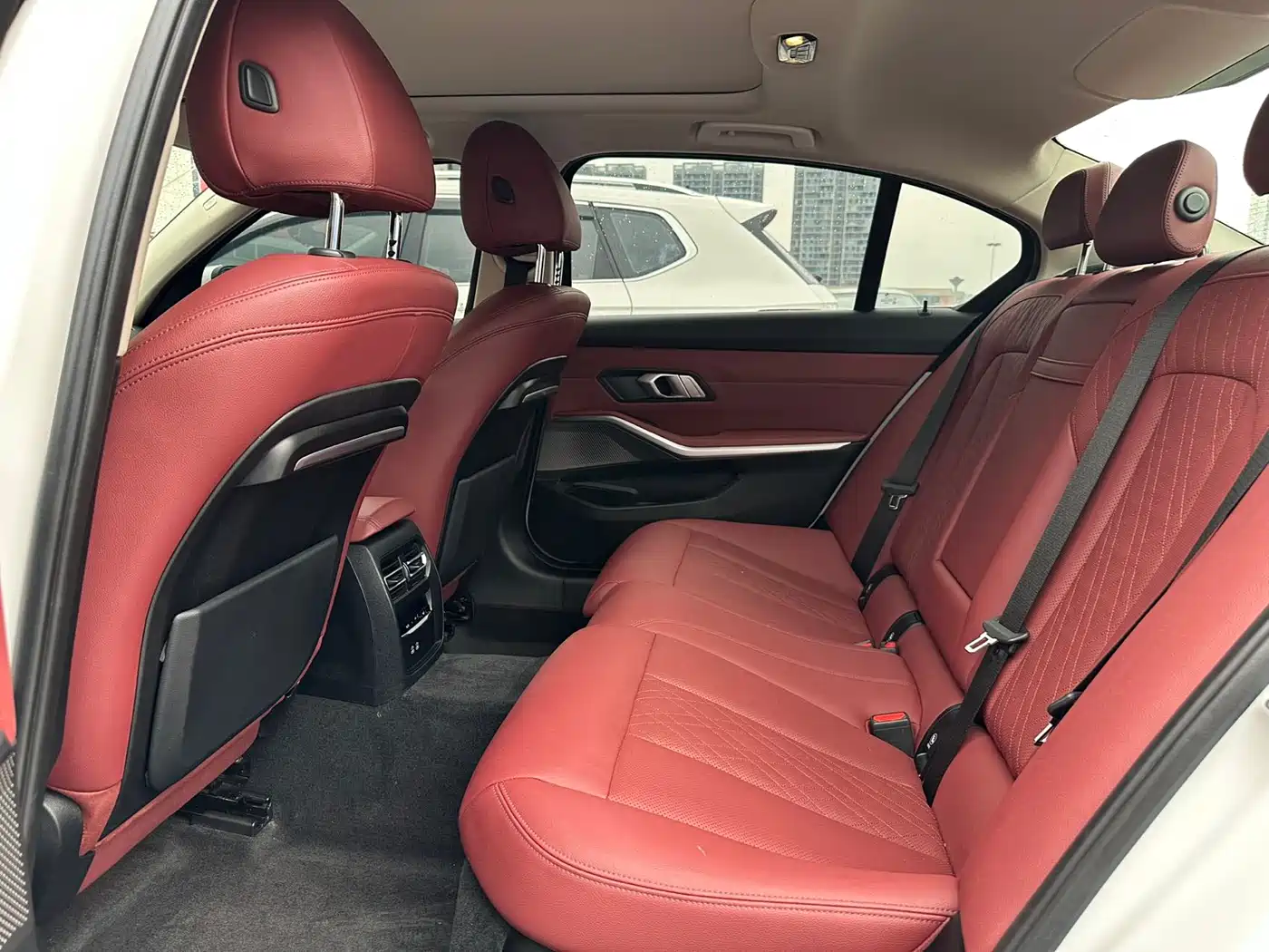 BMW 3 Series 2022 320Li M Sport Package фото 9