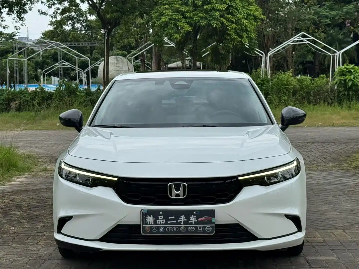 Photo 2 - Honda Integra