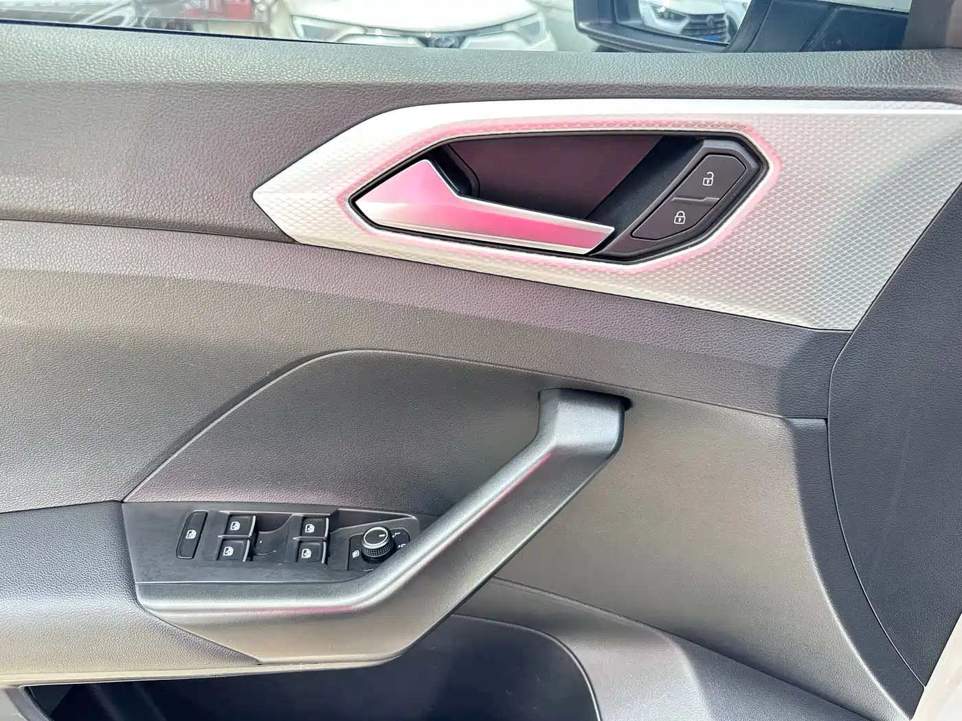 Volkswagen Tanying 2021 1.5L Automatic Smart Connect Edition фото 17