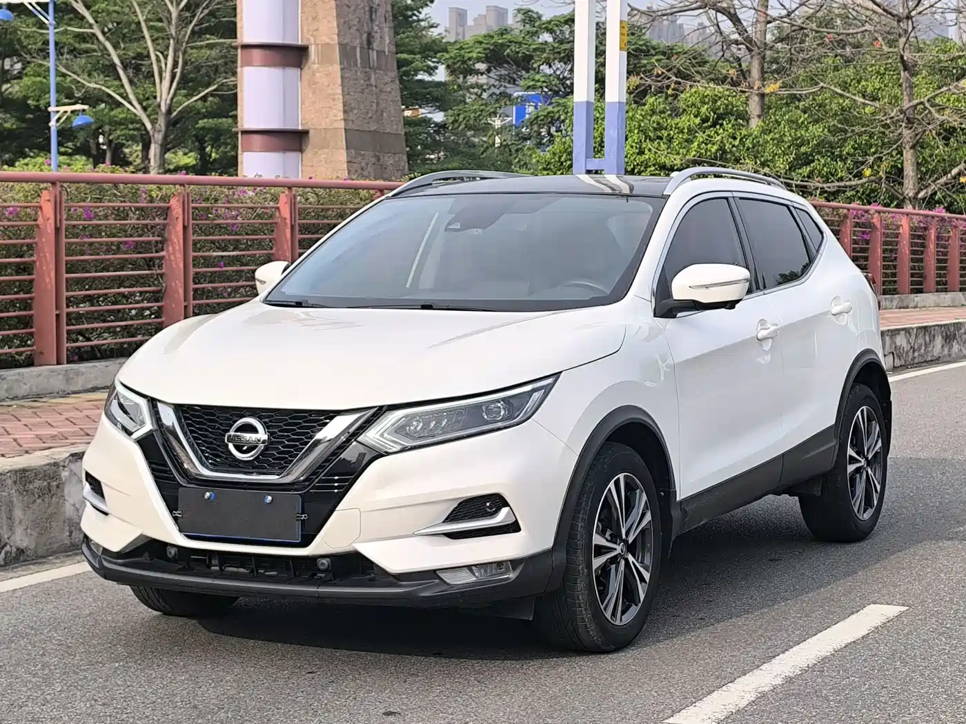 NISSAN QASHQAI