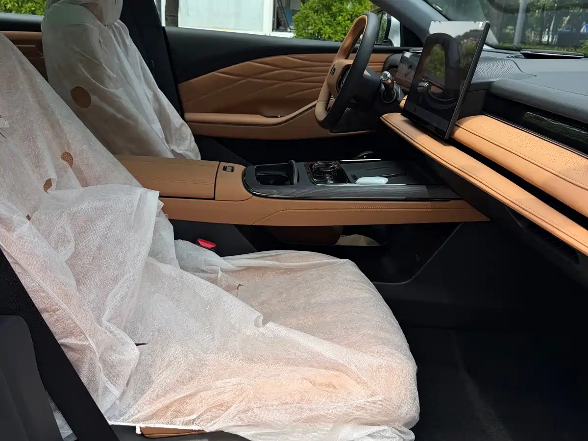 Geely Galaxy Galaxy Xingyao 8 2026 2025 130km EM-i Premium Edition