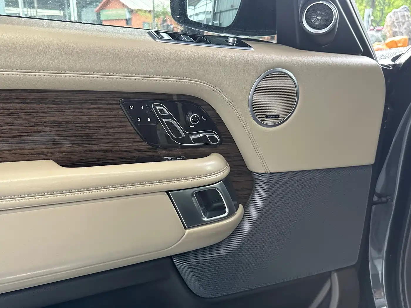 Land Rover Range Rover 2019 3.0 SC V6 Heritage Extended Edition фото 8