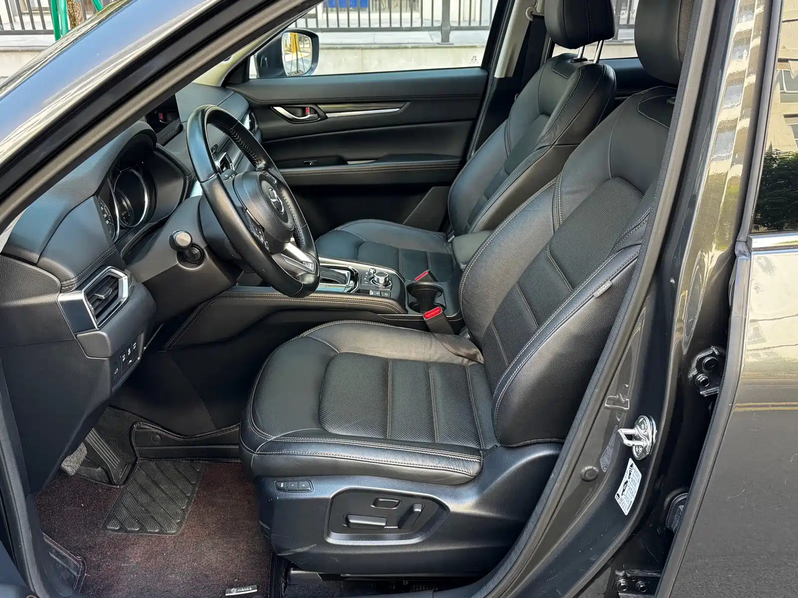 Photo 8 - Mazda CX-5