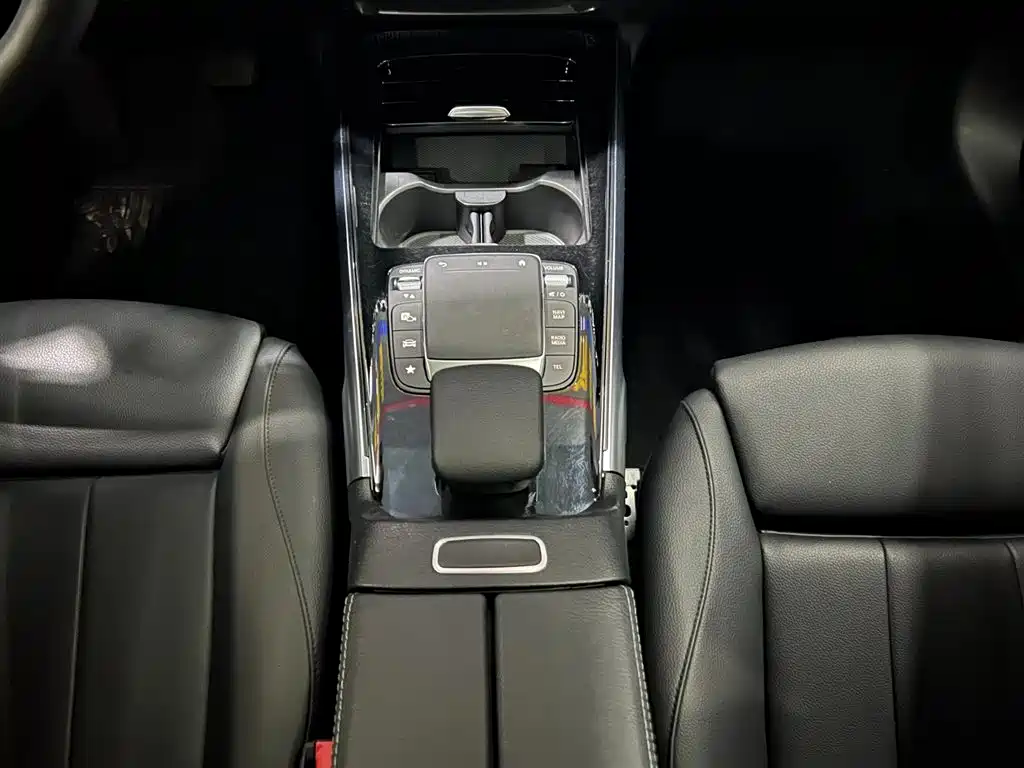 Mercedes-Benz GLB 2020 GLB 180 Dynamic фото 16