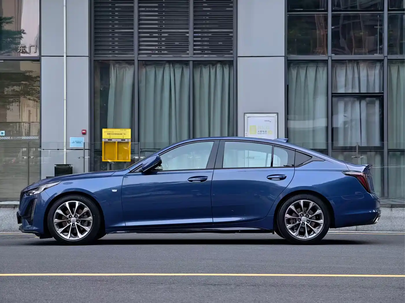 Cadillac CT5 2020 Facelift 28T Leading Sport Edition фото 4