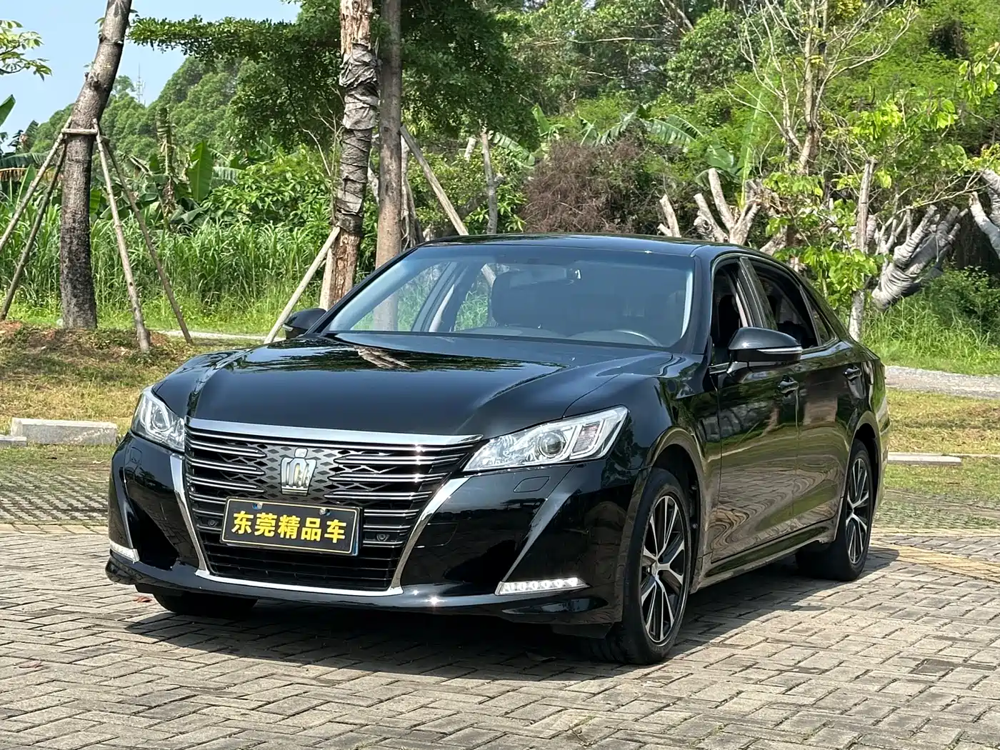 Toyota Crown 2018 2.0T Fashion Edition фото 3