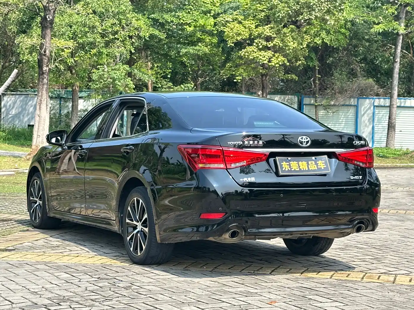 Toyota Crown 2018 2.0T Fashion Edition фото 15