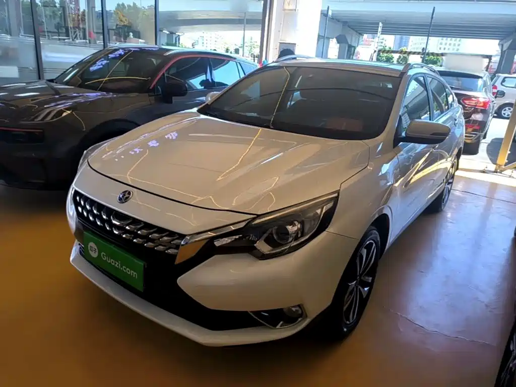 2018 Venucia T90