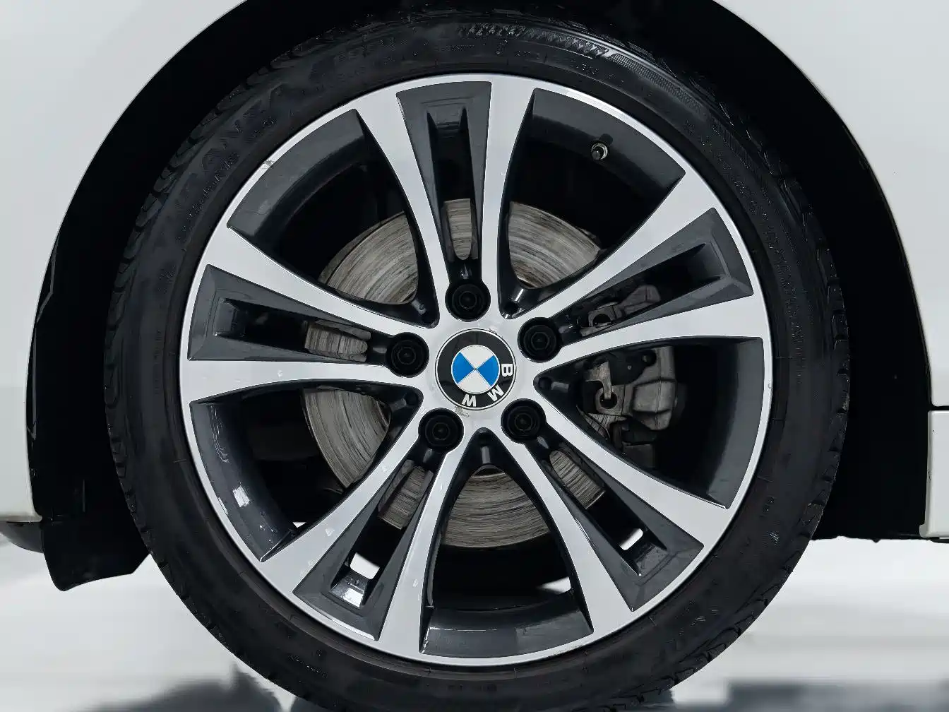 BMW 2 SERIES (IMPORTED)