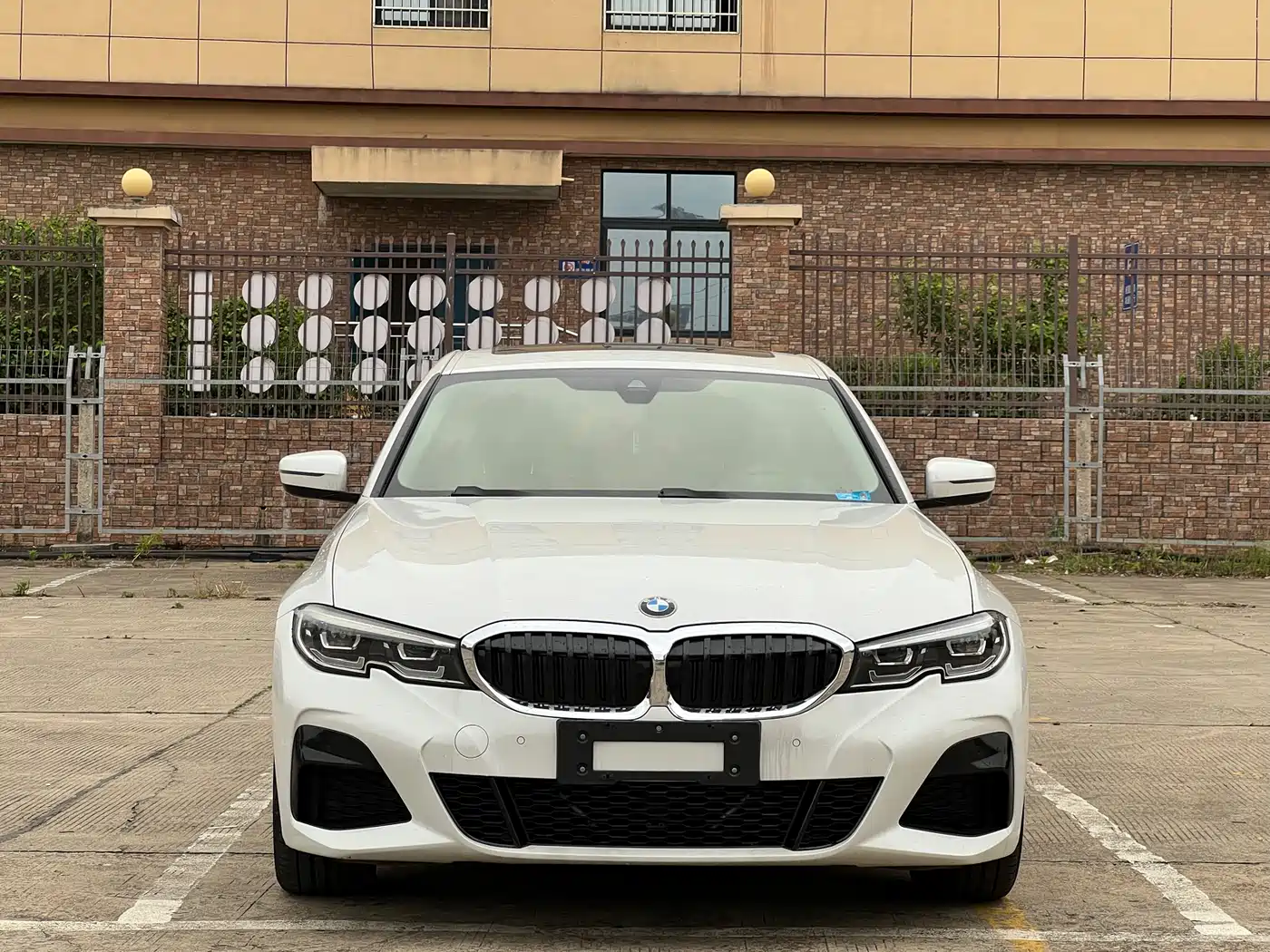 BMW 3 Series 2020 325Li M Sport Package фото 2
