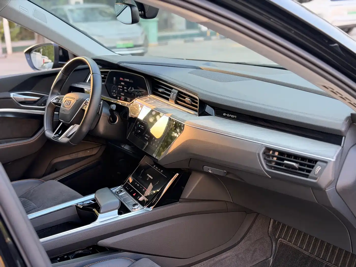 Audi e-tron 2022 2021 50 quattro Exclusive Selection