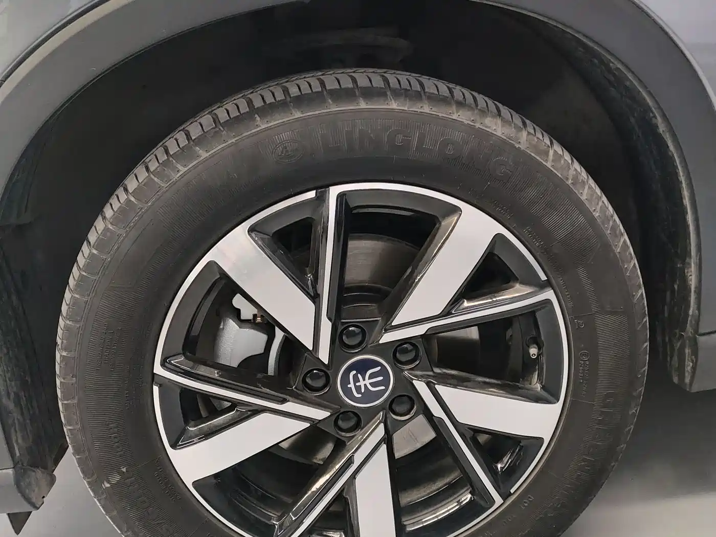 BYD Song Pro New Energy 2023 Champion Edition DM-i 110KM Surpassing Type фото 15