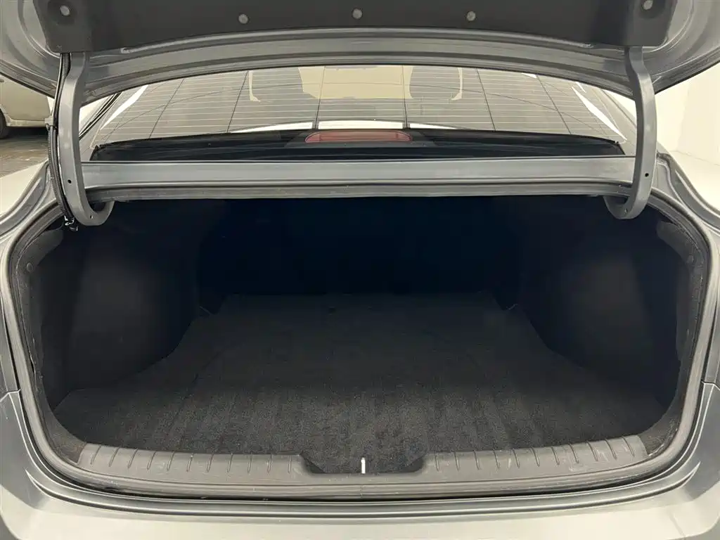 Hyundai Elantra 2023 240TGDi DCT N Line GLX Elite фото 22