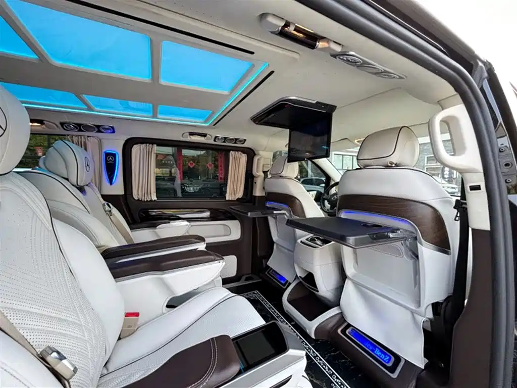 Mercedes-Benz Vito 2021 2.0T Business Edition 7-seater фото 19