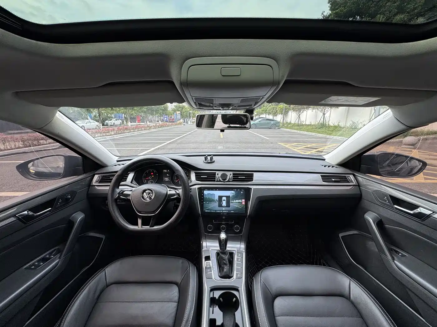 Volkswagen Passat 2017 280TSI DSG Elegance фото 4