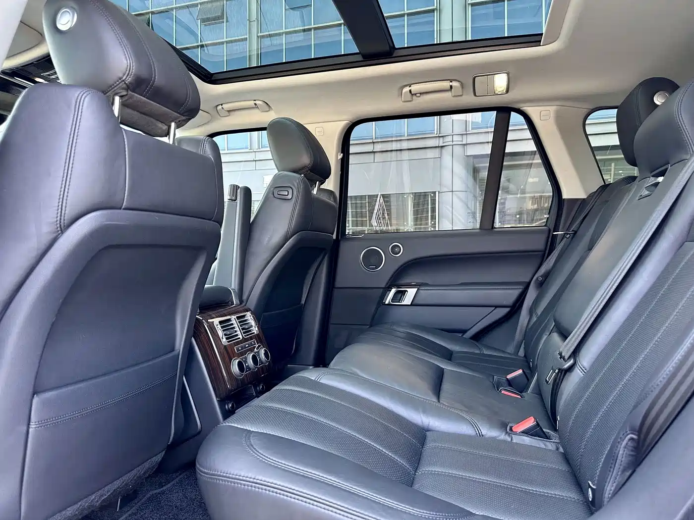 Фото 8 - Land Rover Range Rover